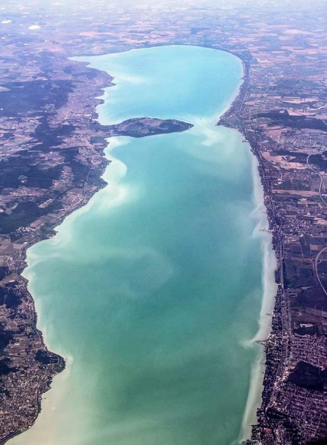 Butique Apartman Balatonlelle Bagian luar foto