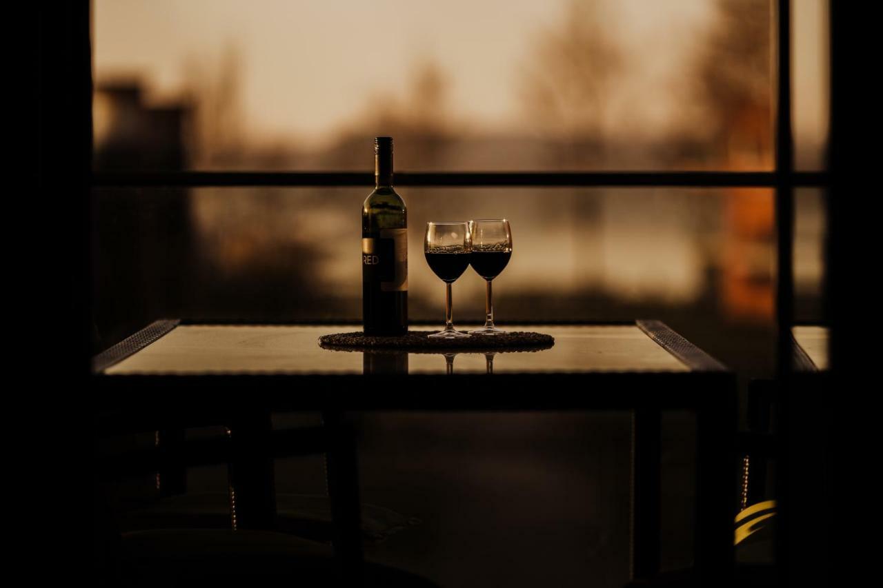 Butique Apartman Balatonlelle Bagian luar foto