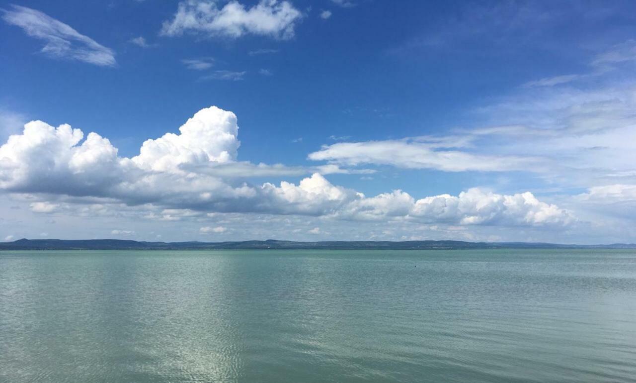 Butique Apartman Balatonlelle Bagian luar foto